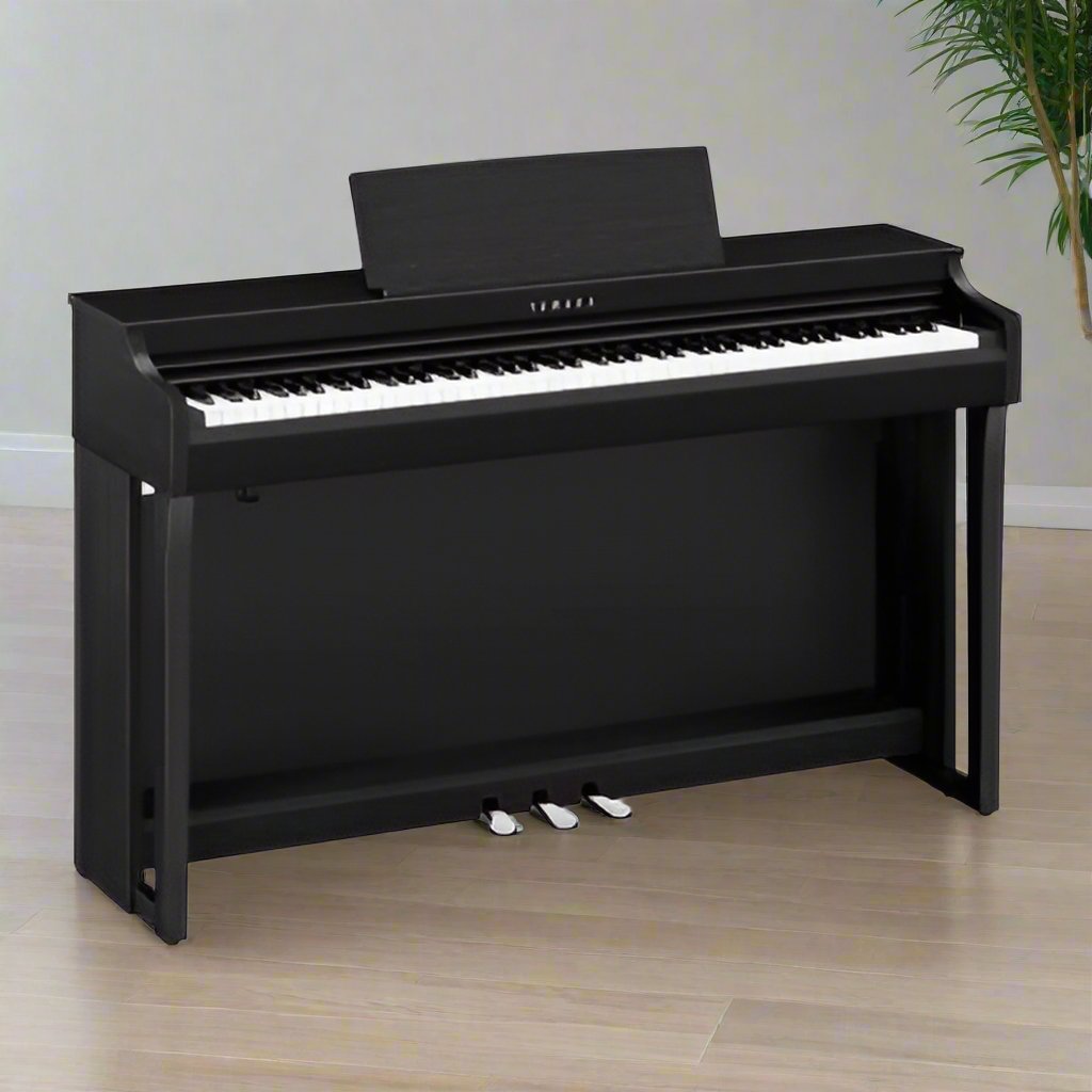 Yamaha CLP-825 Clavinova with Matching Bench