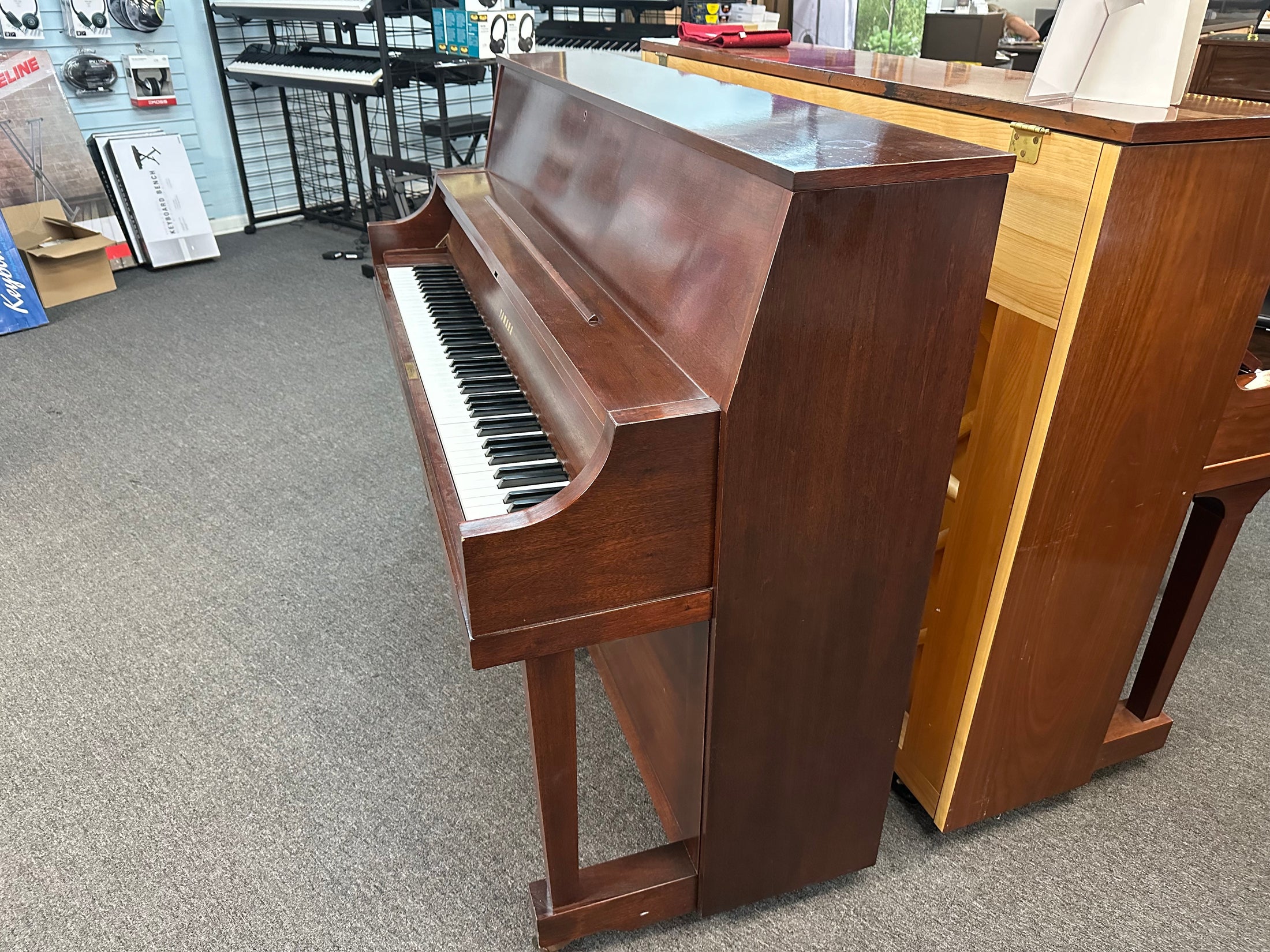 Yamaha P22 45" Upright Piano in Satin Walnut Finish - Pre-Owned