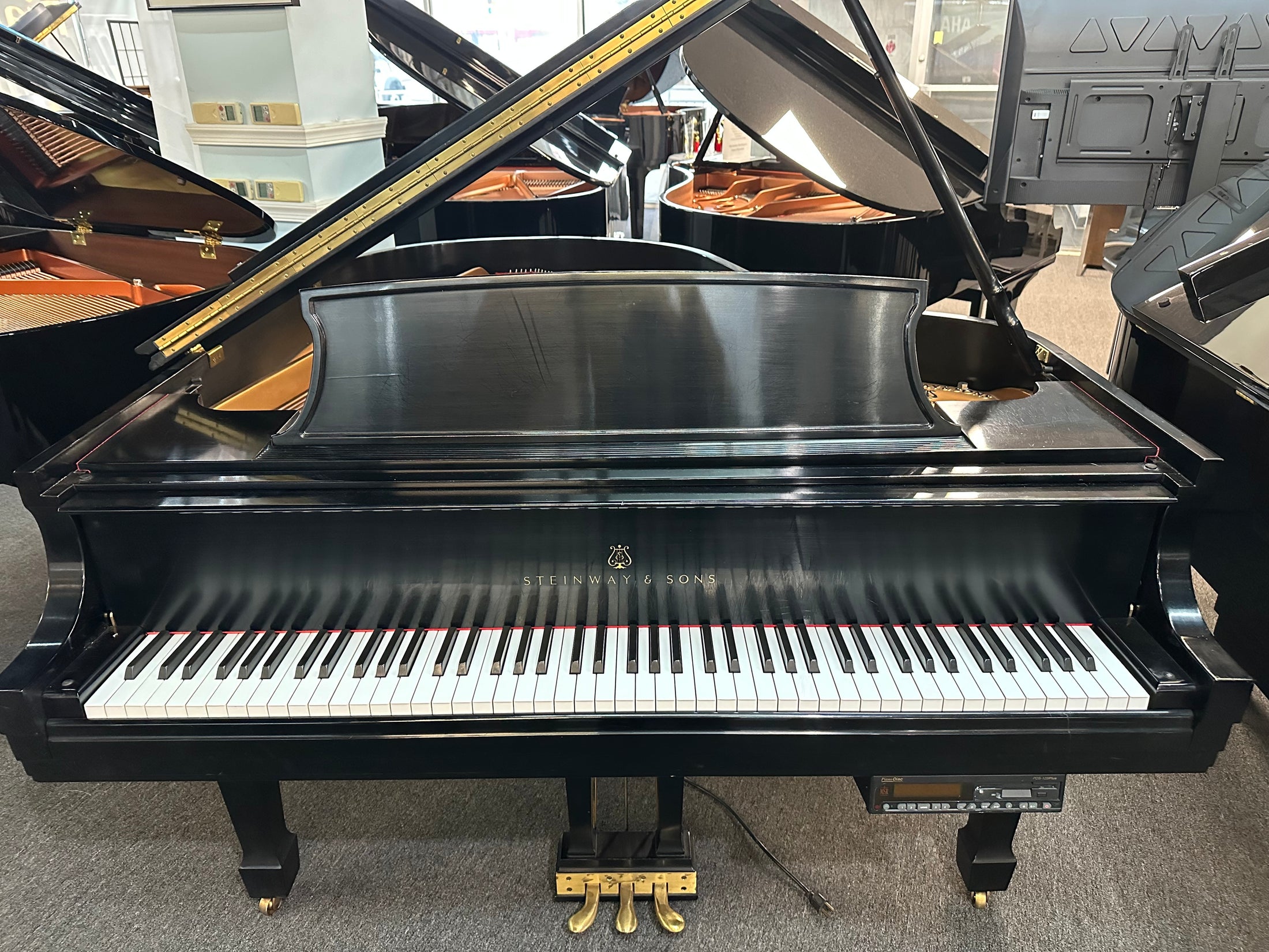 Steinway Model M 5'7" Grand Piano with Player System