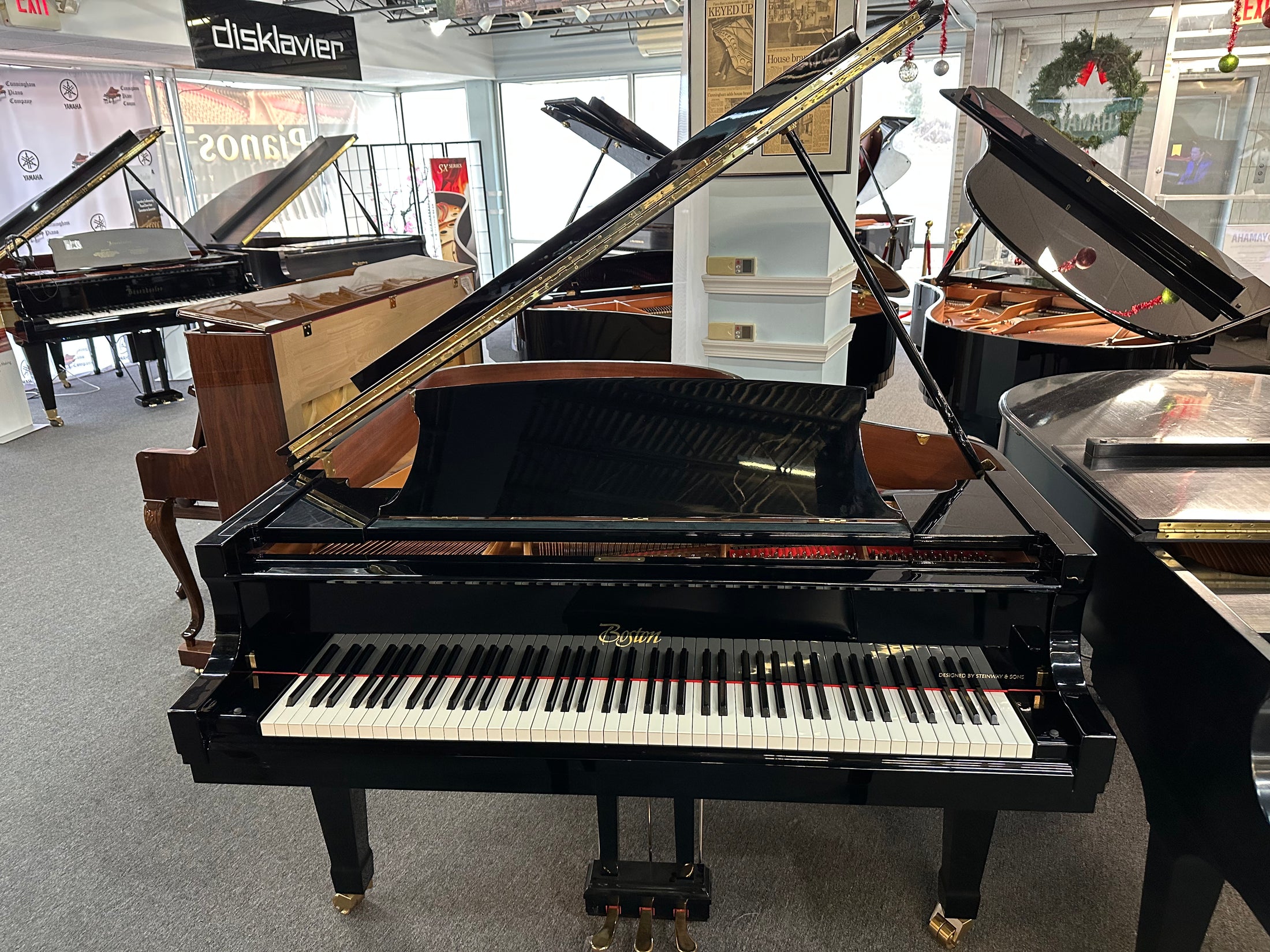 Boston GP-163 5'4" Grand Piano in Polished Ebony Finish