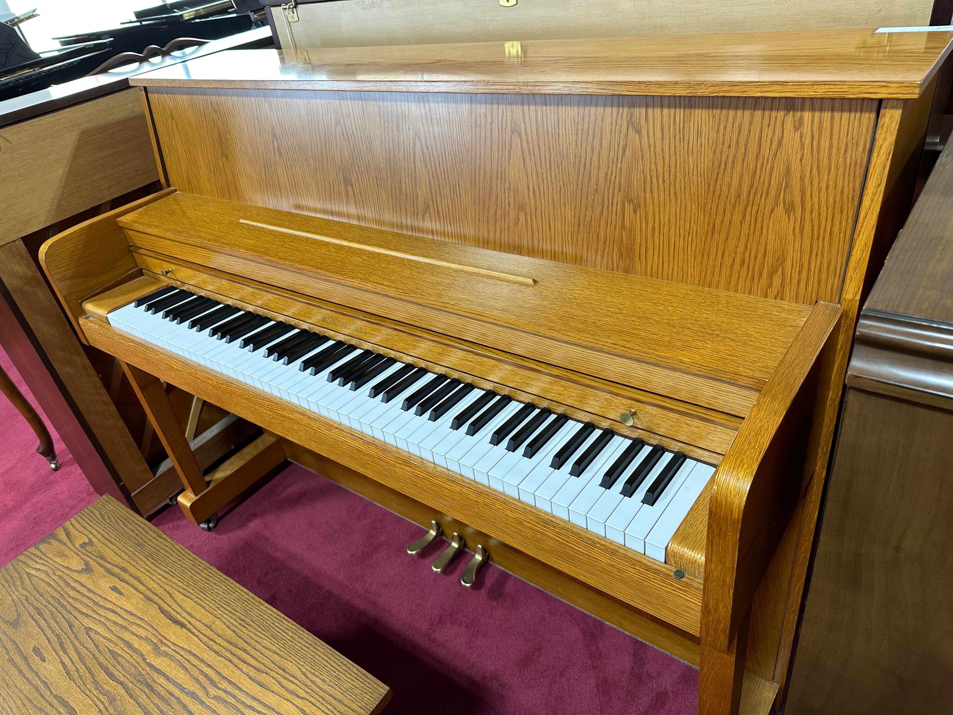 Shop for Upright Pianos at Cunningham Piano | Unbeatable Sound